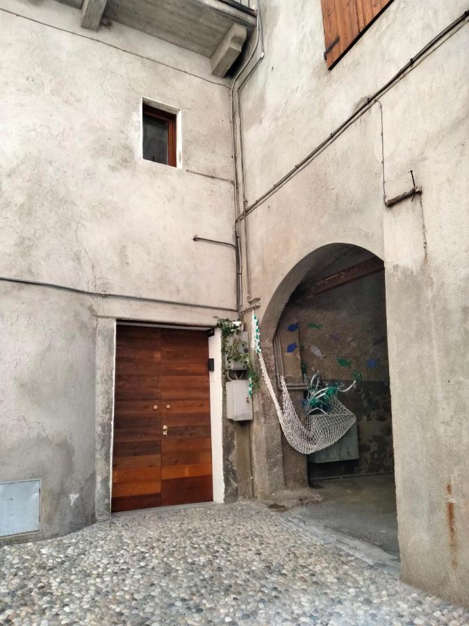Casa Storta - Cycle Garage Con Biciclette Villa Pisogne Bagian luar foto
