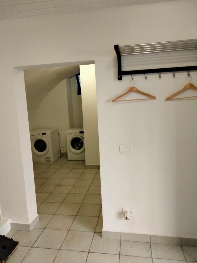 Casa Storta - Cycle Garage Con Biciclette Villa Pisogne Bagian luar foto
