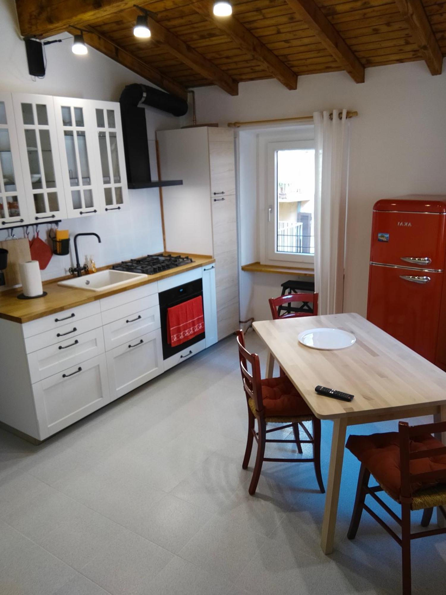 Casa Storta - Cycle Garage Con Biciclette Villa Pisogne Bagian luar foto