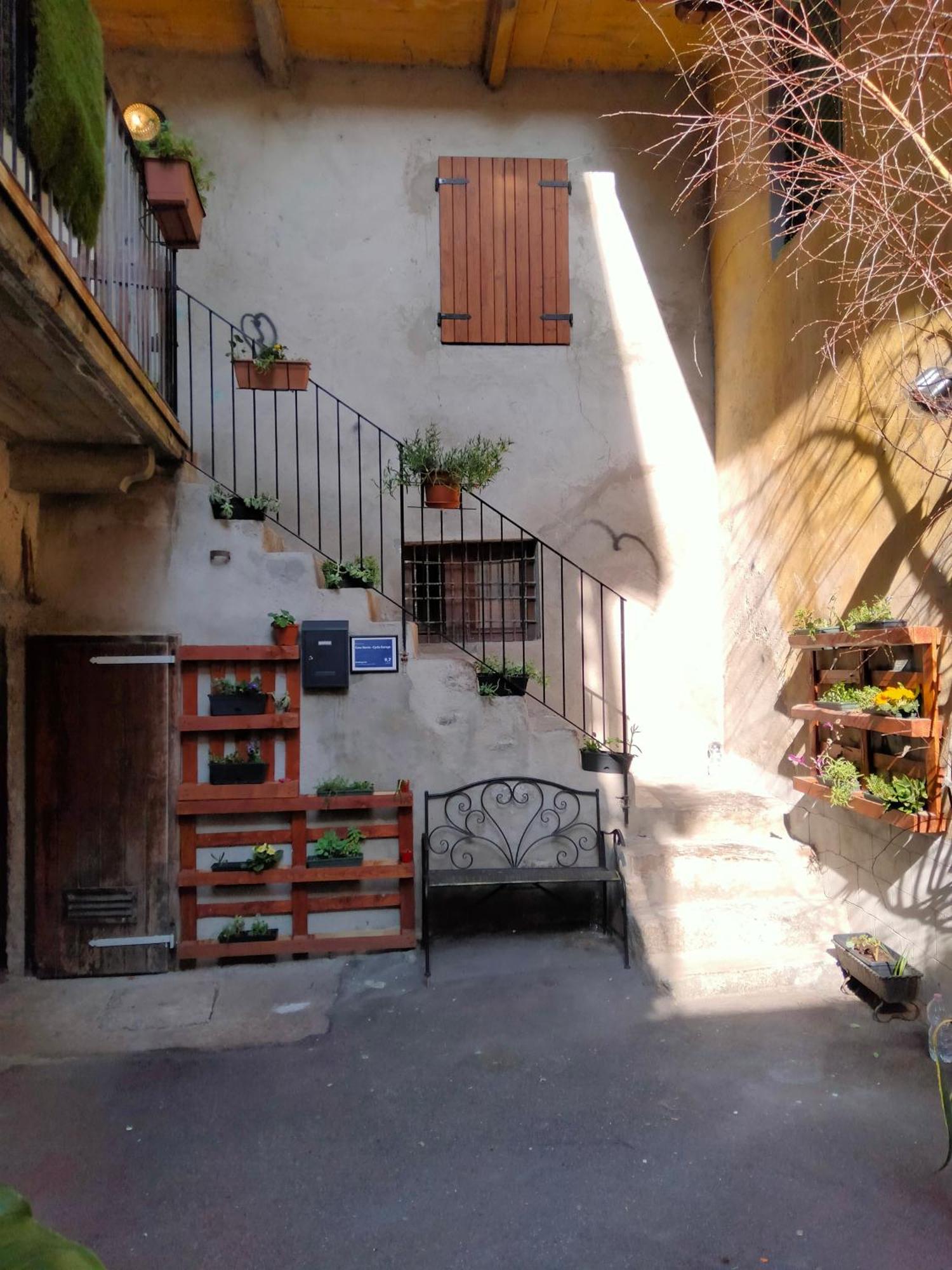 Casa Storta - Cycle Garage Con Biciclette Villa Pisogne Bagian luar foto